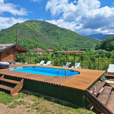 Holiday Bungalows & Food พลาฟ ภายนอก รูปภาพ